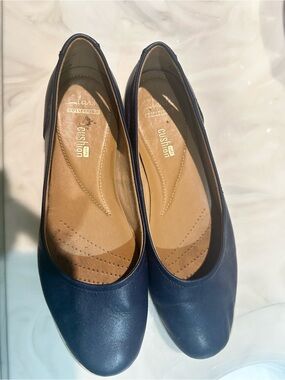 Clarks Navy Leather Slip-On Ballet Flats